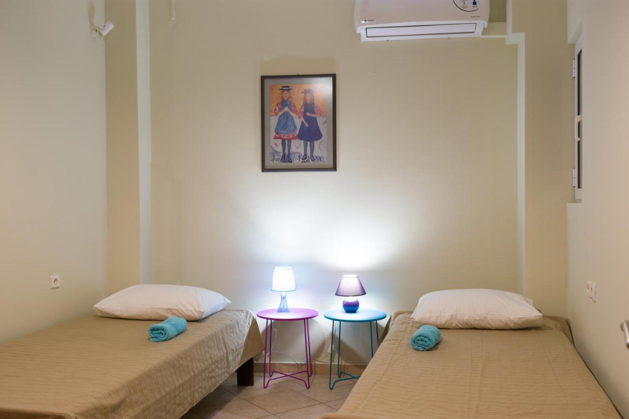 Straight To The Lake View Apartments Agios Nikolaos  Exterior photo