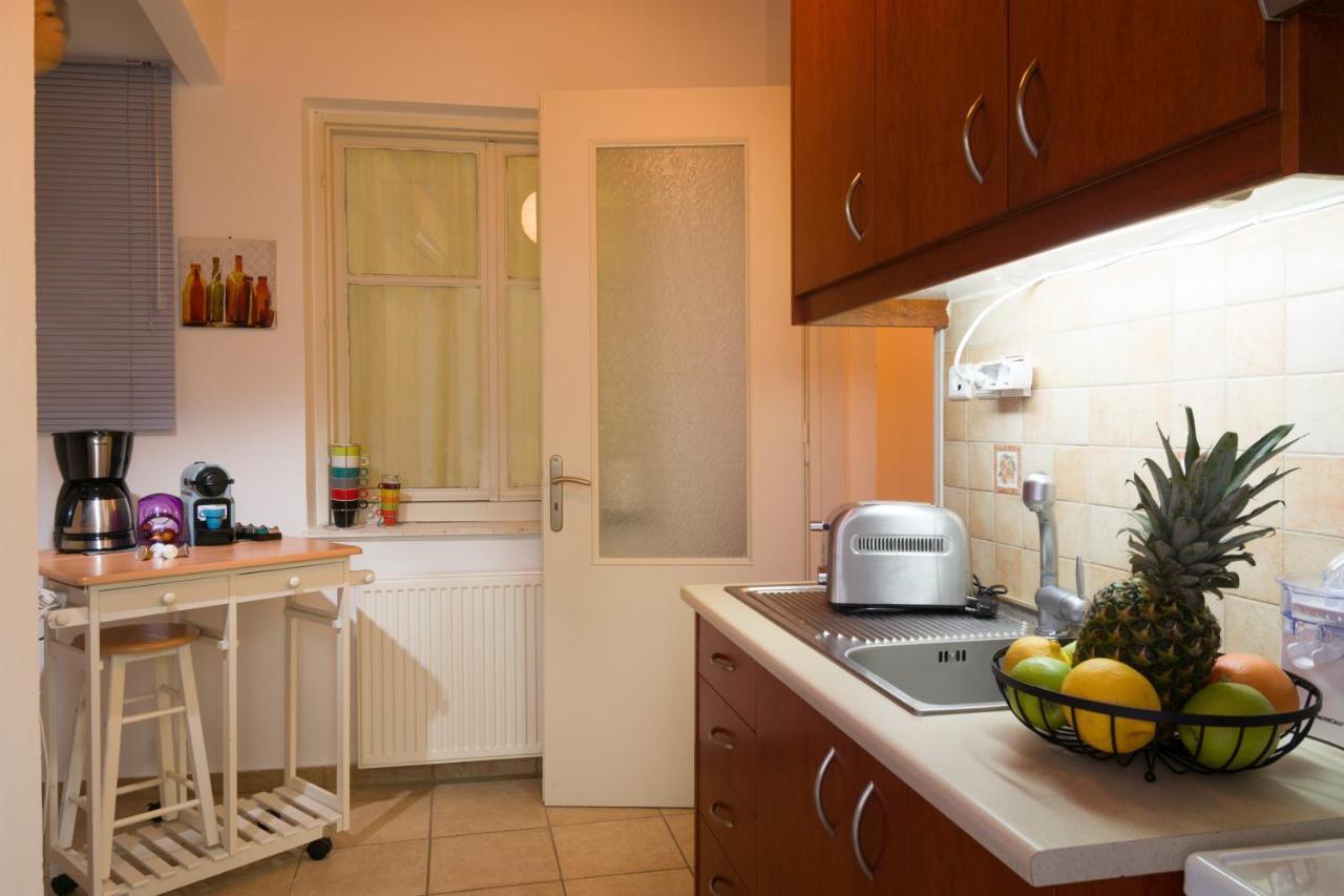Straight To The Lake View Apartments Agios Nikolaos  Exterior photo