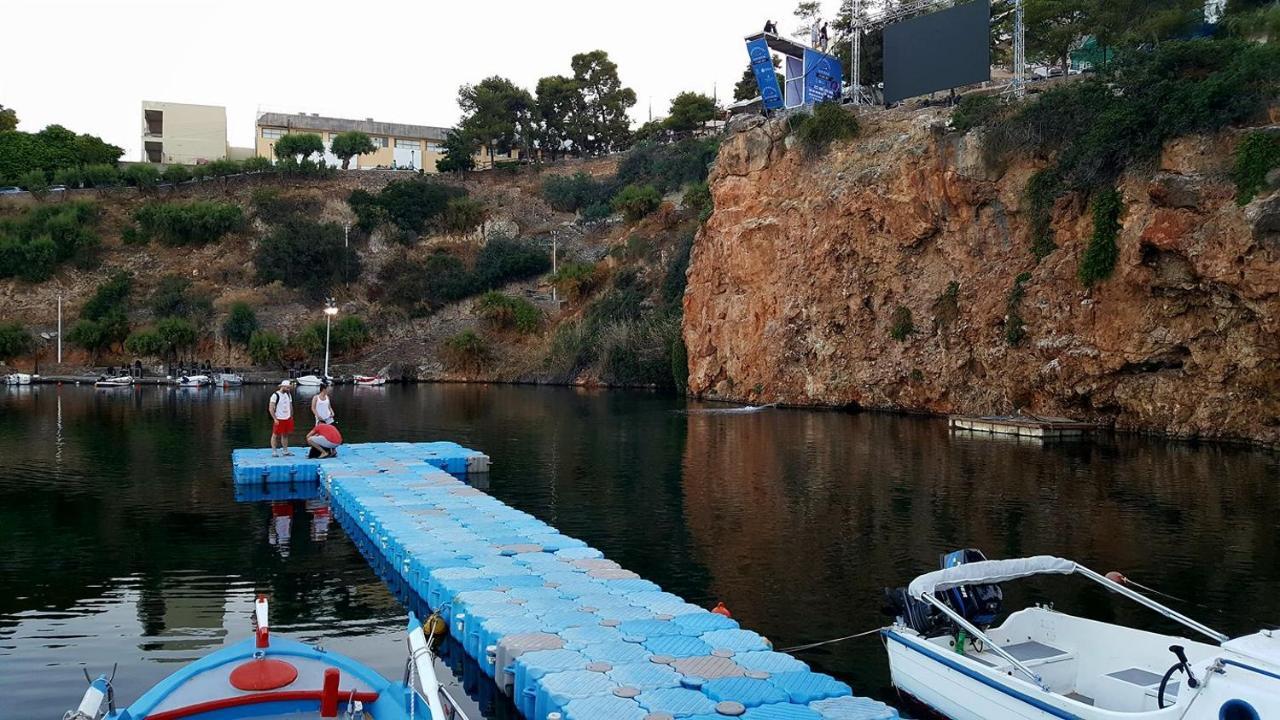 Straight To The Lake View Apartments Agios Nikolaos  Exterior photo